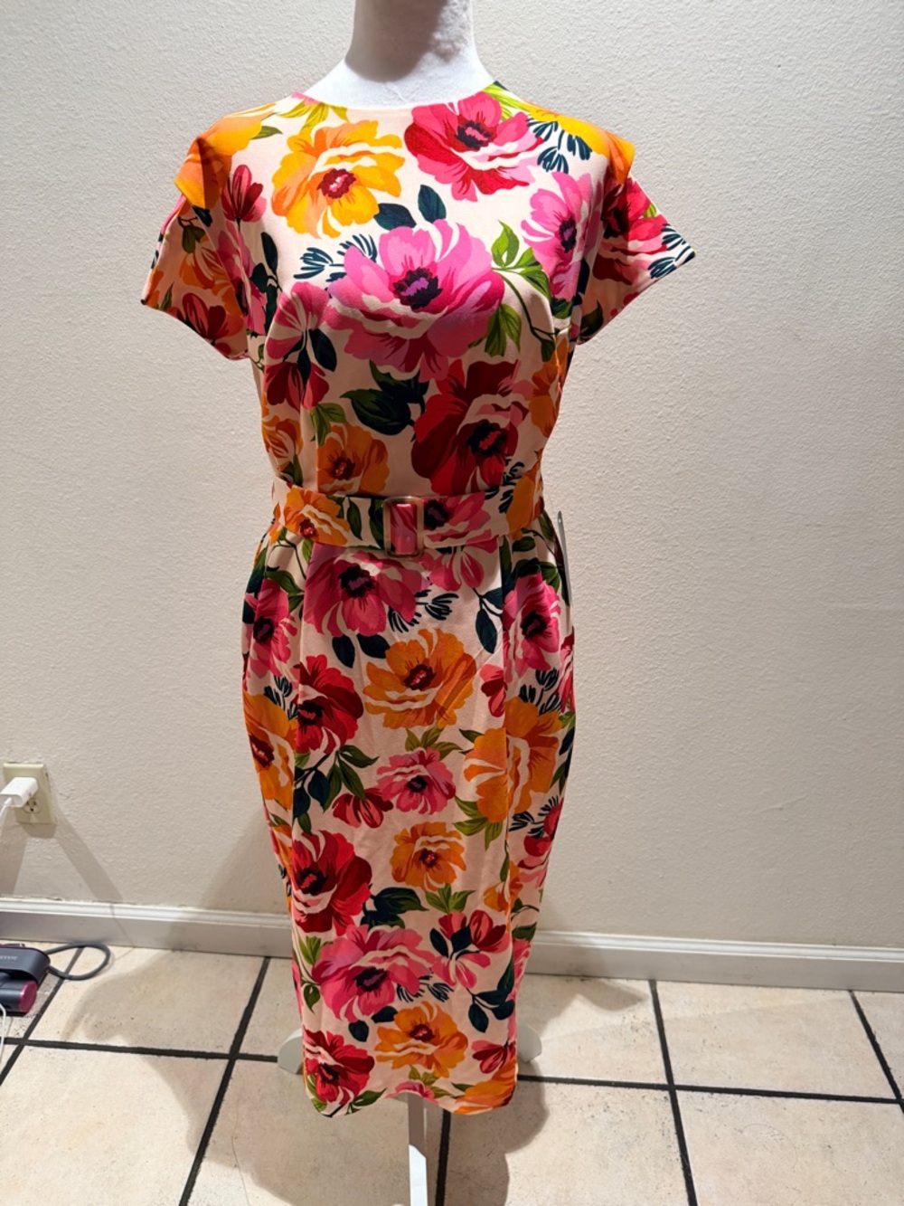 Alexia Admor Floral Dress – Size M – Elegant Fitted Sheath Dress